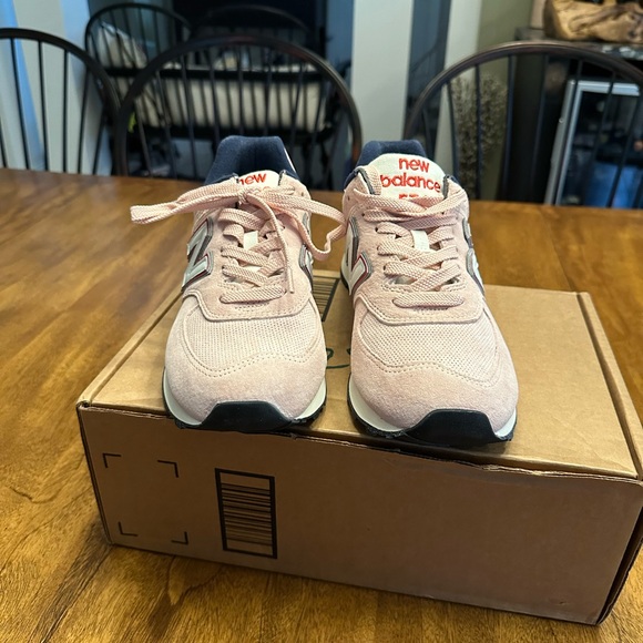 New Balance 574 women’s Pink Grey SOLD OUT - Picture 4 of 13